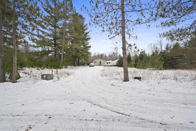 N12802 PIKE RIVER ROAD, Wausaukee, WI 54177