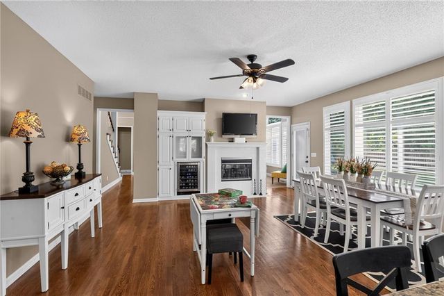 14602 S Hagan Street, Olathe, KS 66062