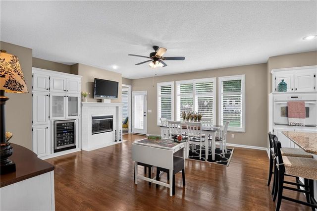 14602 S Hagan Street, Olathe, KS 66062