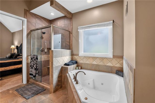 14602 S Hagan Street, Olathe, KS 66062