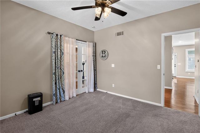 14602 S Hagan Street, Olathe, KS 66062
