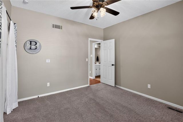 14602 S Hagan Street, Olathe, KS 66062