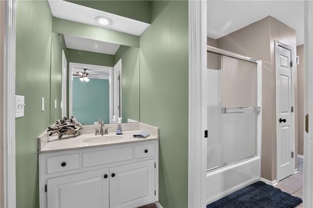 14602 S Hagan Street, Olathe, KS 66062