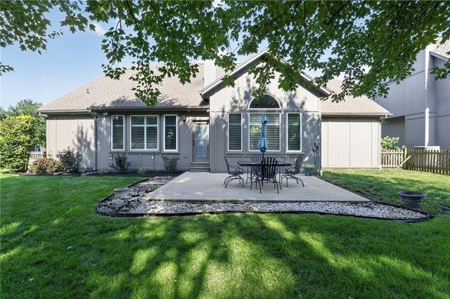 14602 S Hagan Street, Olathe, KS 66062