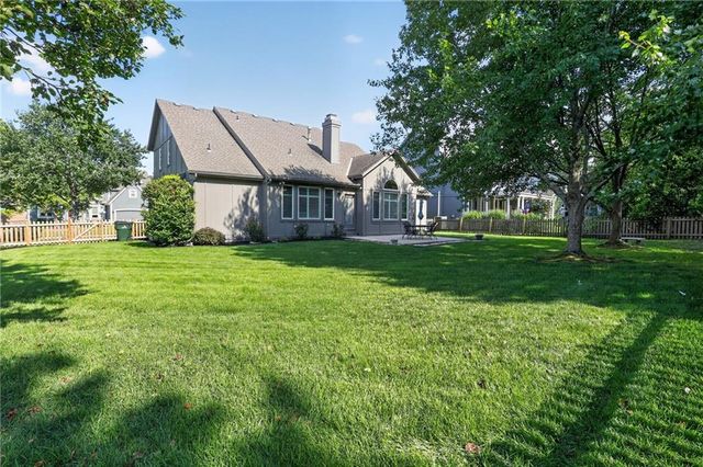 14602 S Hagan Street, Olathe, KS 66062