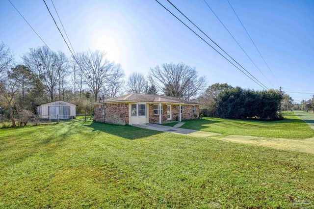 7599 Woods Rd, Pensacola, FL 32526