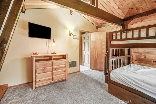 28673 Manitoba, Lake Arrowhead, CA 92352