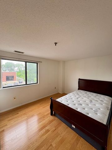 3920 Mystic Valley Pkwy 206, Medford, MA 02155