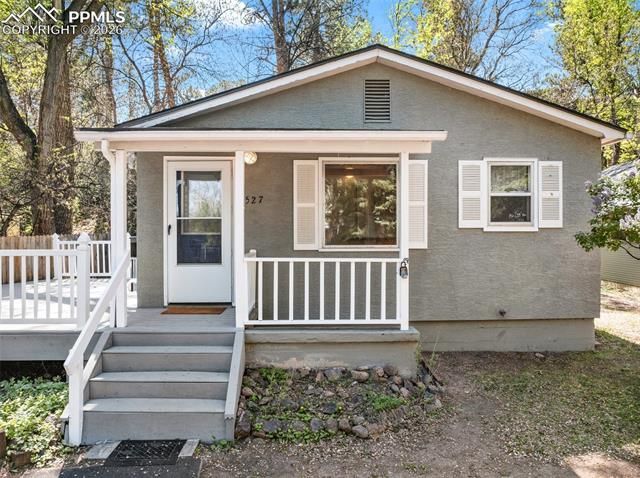 1527 W Cheyenne Road, Colorado Springs, CO 80906