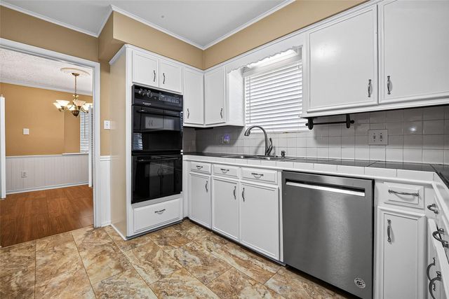 560 Savannah Park, Conroe, TX 77302