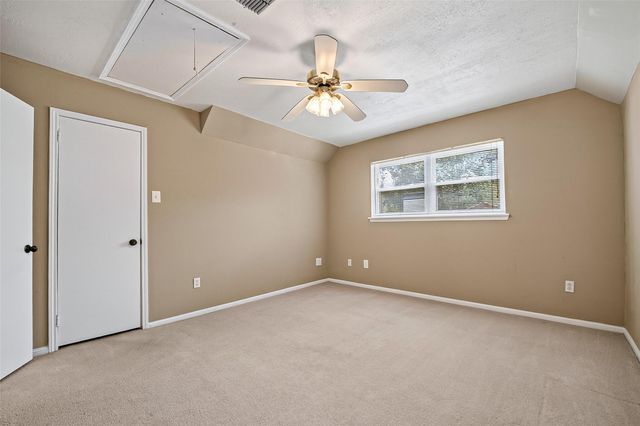 560 Savannah Park, Conroe, TX 77302