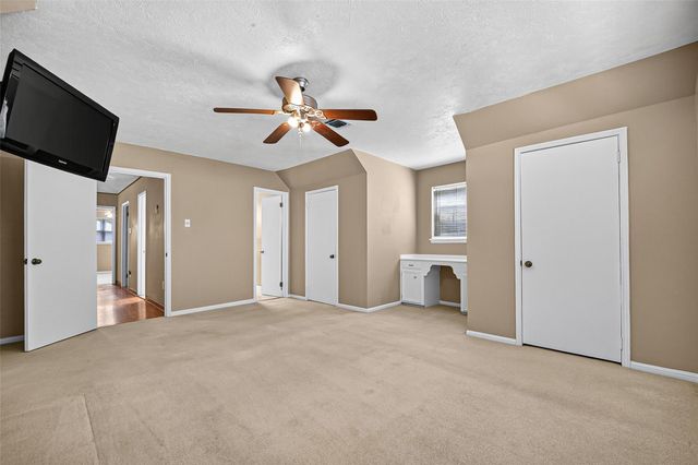 560 Savannah Park, Conroe, TX 77302