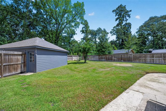 560 Savannah Park, Conroe, TX 77302