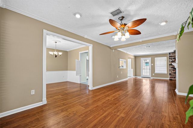 560 Savannah Park, Conroe, TX 77302