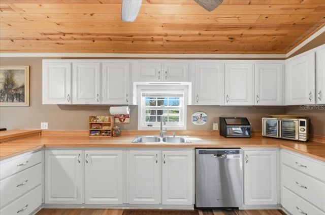 4205 N COMBEE ROAD, Lakeland, FL 33805