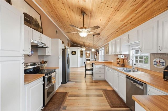 4205 N COMBEE ROAD, Lakeland, FL 33805