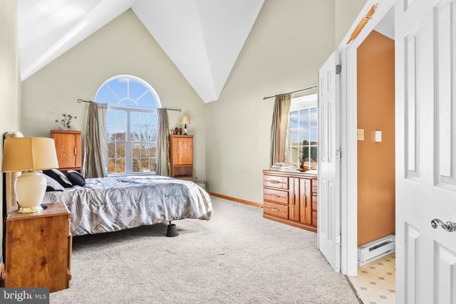 2247 REO DR, Effort, PA 18330