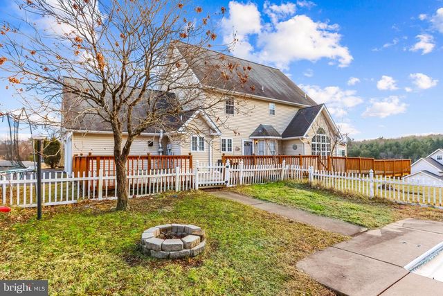 2247 REO DR, Effort, PA 18330