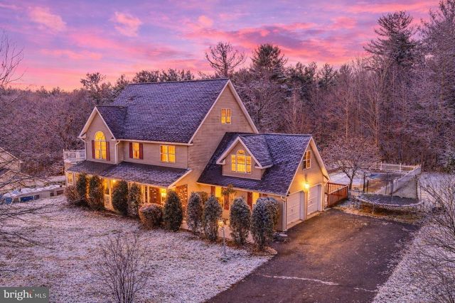 2247 REO DR, Effort, PA 18330