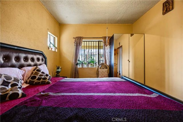 707 W 49th Street, Los Angeles, CA 90037