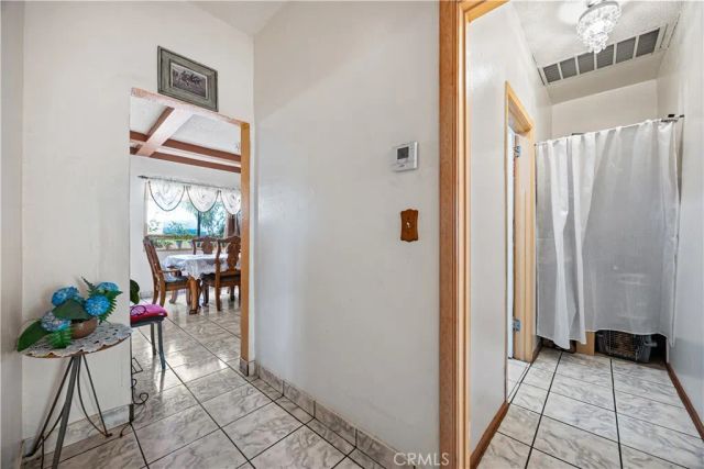 707 W 49th Street, Los Angeles, CA 90037