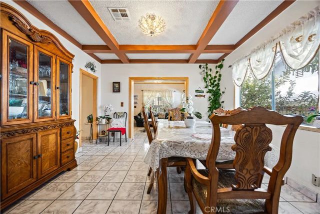 707 W 49th Street, Los Angeles, CA 90037