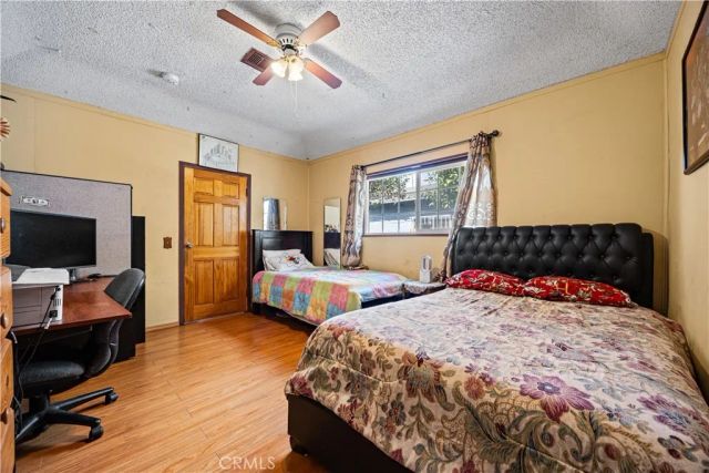 707 W 49th Street, Los Angeles, CA 90037