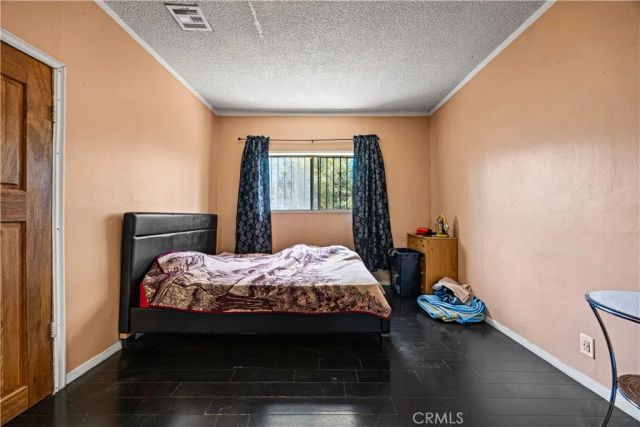 707 W 49th Street, Los Angeles, CA 90037