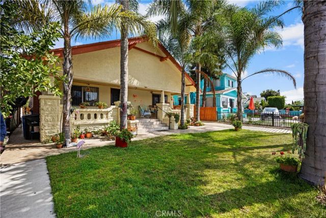 707 W 49th Street, Los Angeles, CA 90037