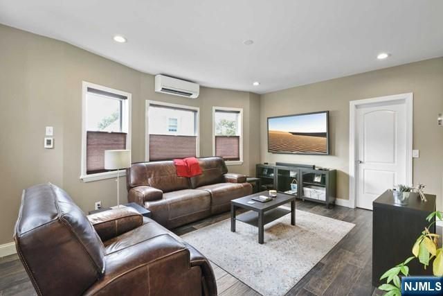 39 Springfield Avenue 1st Floor, Hasbrouck Heights, NJ 07604