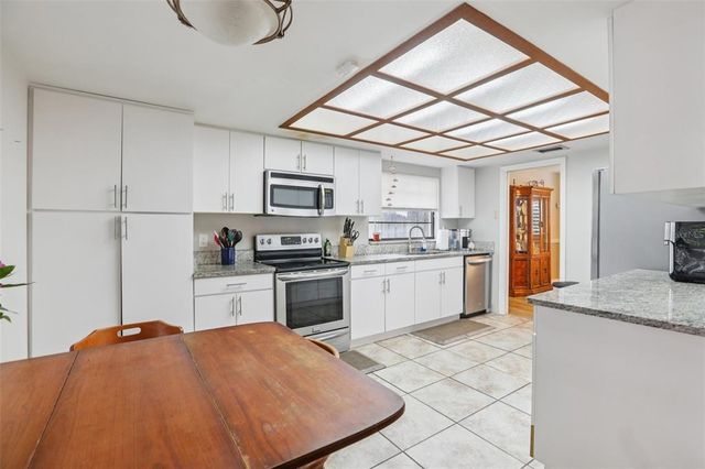 3309 EL AMADOR COURT, Tampa, FL 33614