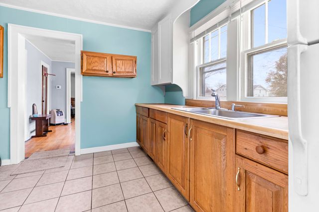 146 W Bidwell Street W, Battle Creek, MI 49015