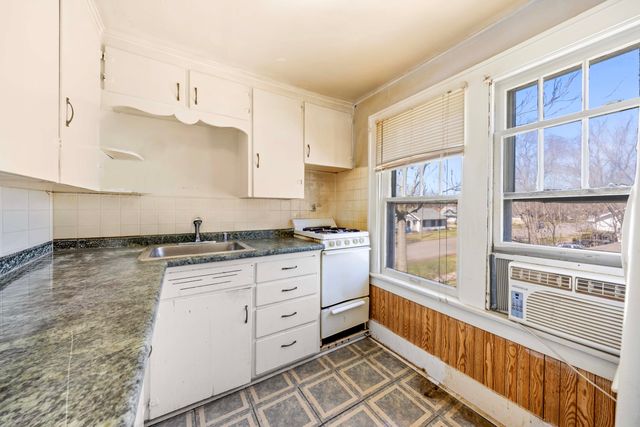 146 W Bidwell Street W, Battle Creek, MI 49015