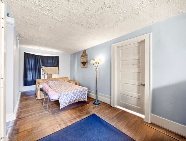 146 W Bidwell Street W, Battle Creek, MI 49015