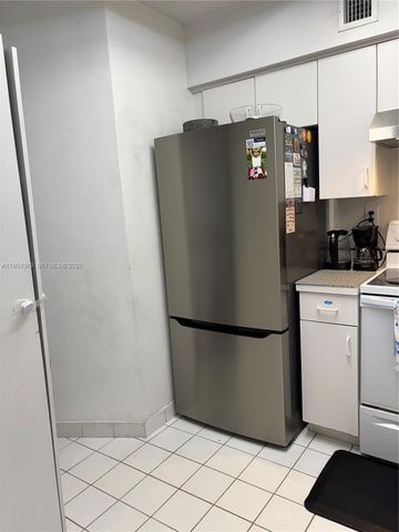 3300 NE 191st Street 1403, Aventura, FL 33180