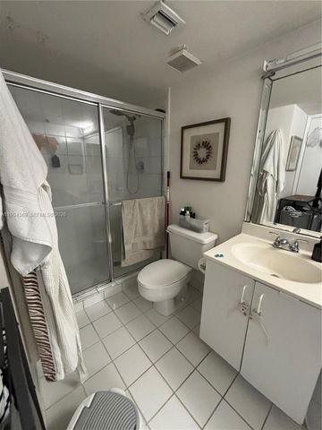 3300 NE 191st Street 1403, Aventura, FL 33180