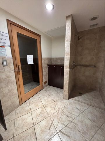 3300 NE 191st Street 1403, Aventura, FL 33180