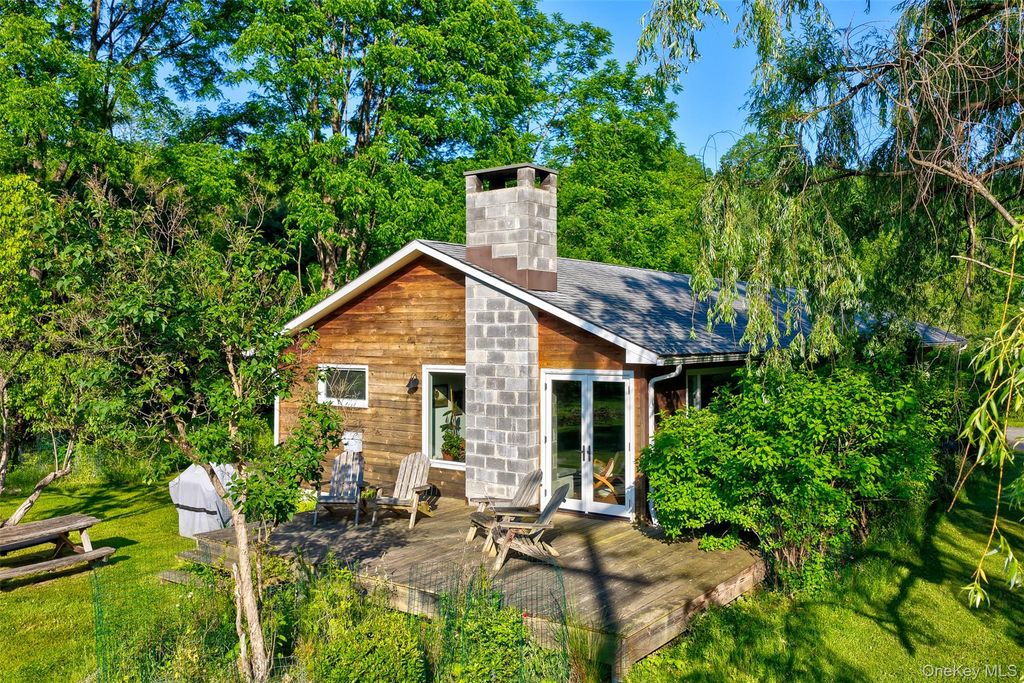 399 Delaware Drive, Narrowsburg, NY 12764