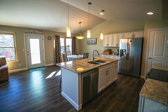 1331 Peregrine Way, Hamilton, OH 45013