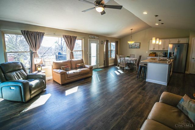 1331 Peregrine Way, Hamilton, OH 45013