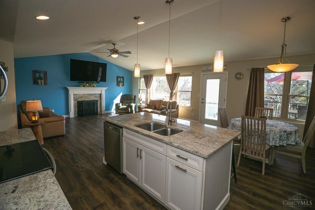 1331 Peregrine Way, Hamilton, OH 45013