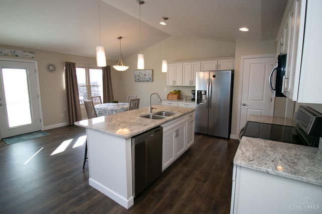 1331 Peregrine Way, Hamilton, OH 45013