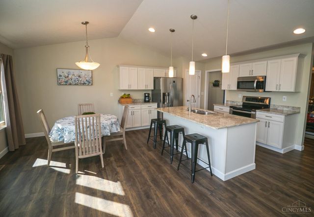 1331 Peregrine Way, Hamilton, OH 45013