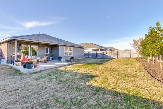 9324 Herringbone Drive, Fort Worth, TX 76131