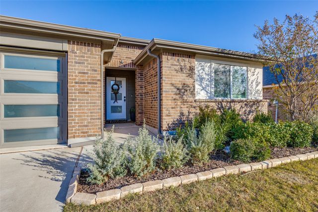 9324 Herringbone Drive, Fort Worth, TX 76131