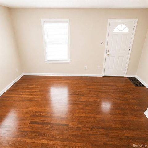 34290 Richard Street, Wayne, MI 48184