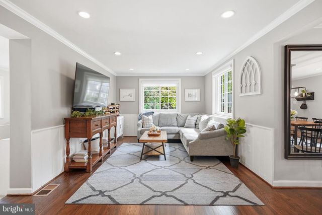 6207 ADELAIDE DR, Bethesda, MD 20817