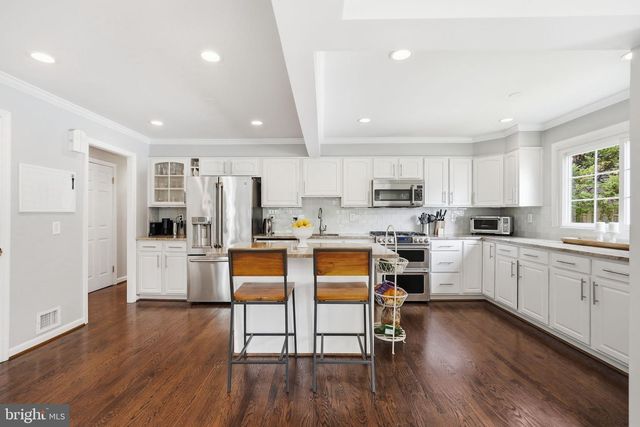 6207 ADELAIDE DR, Bethesda, MD 20817