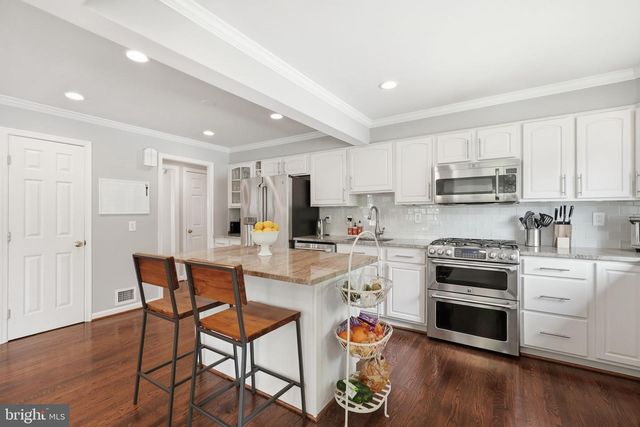 6207 ADELAIDE DR, Bethesda, MD 20817