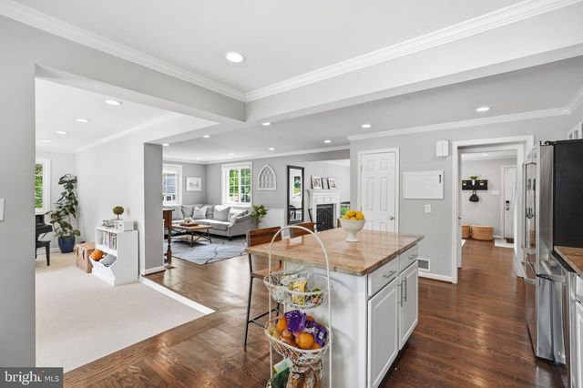 6207 ADELAIDE DR, Bethesda, MD 20817